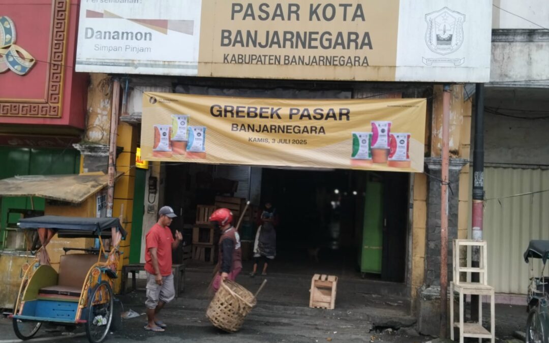 GREBEK PASAR PT MANUNGGAL PERKASA  RAMAIKAN PASAR BANJARNEGARA DENGAN DEMO MASAK SERU