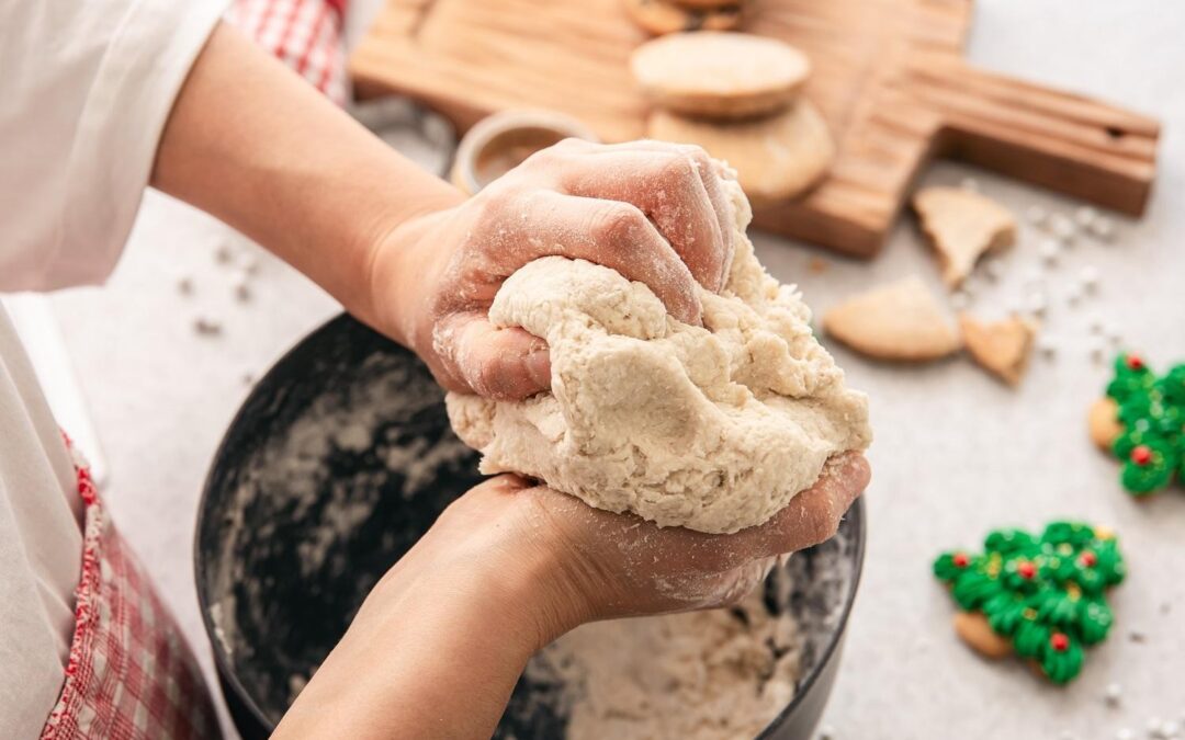 7 Teknik Menguleni Adonan Roti Agar Kalis Sempurna